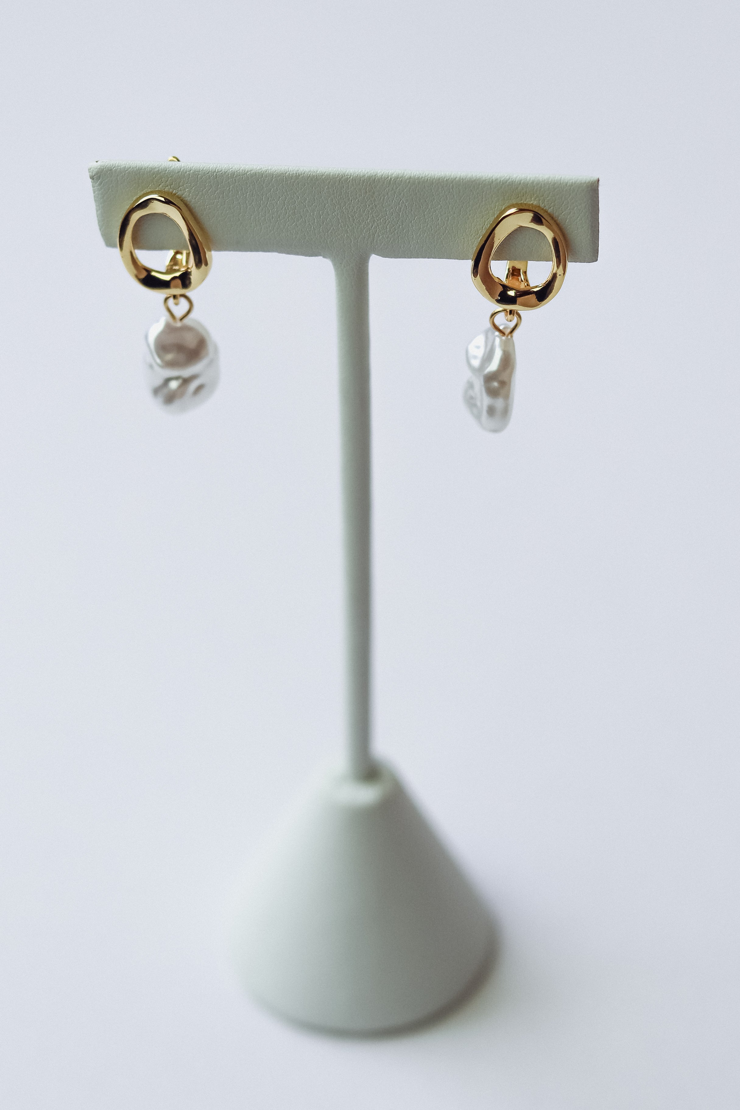 Aretes Aura