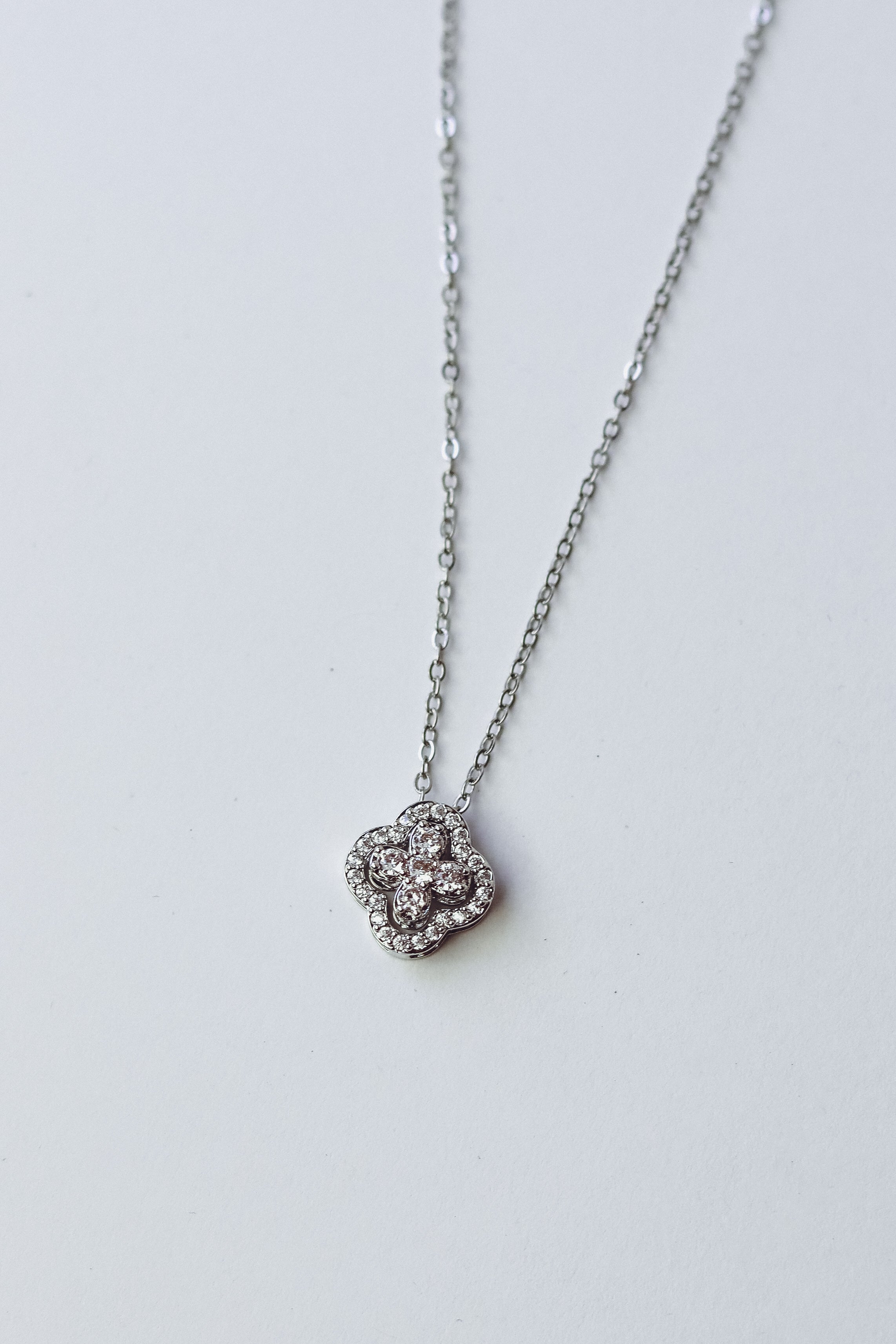 Collar Trébol